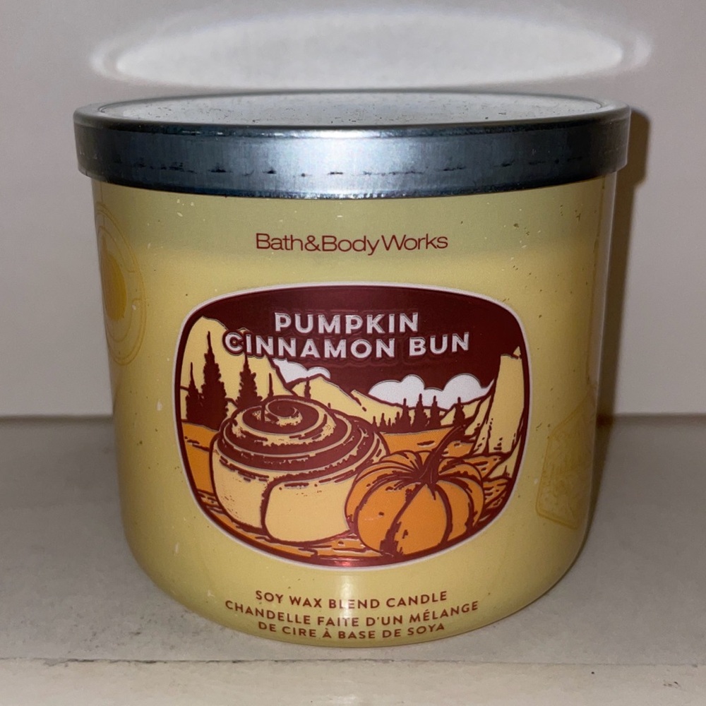 Bath & Body Works Pumpkin Cinnamon Bun Scented Candle 3 Wick Discontinued New